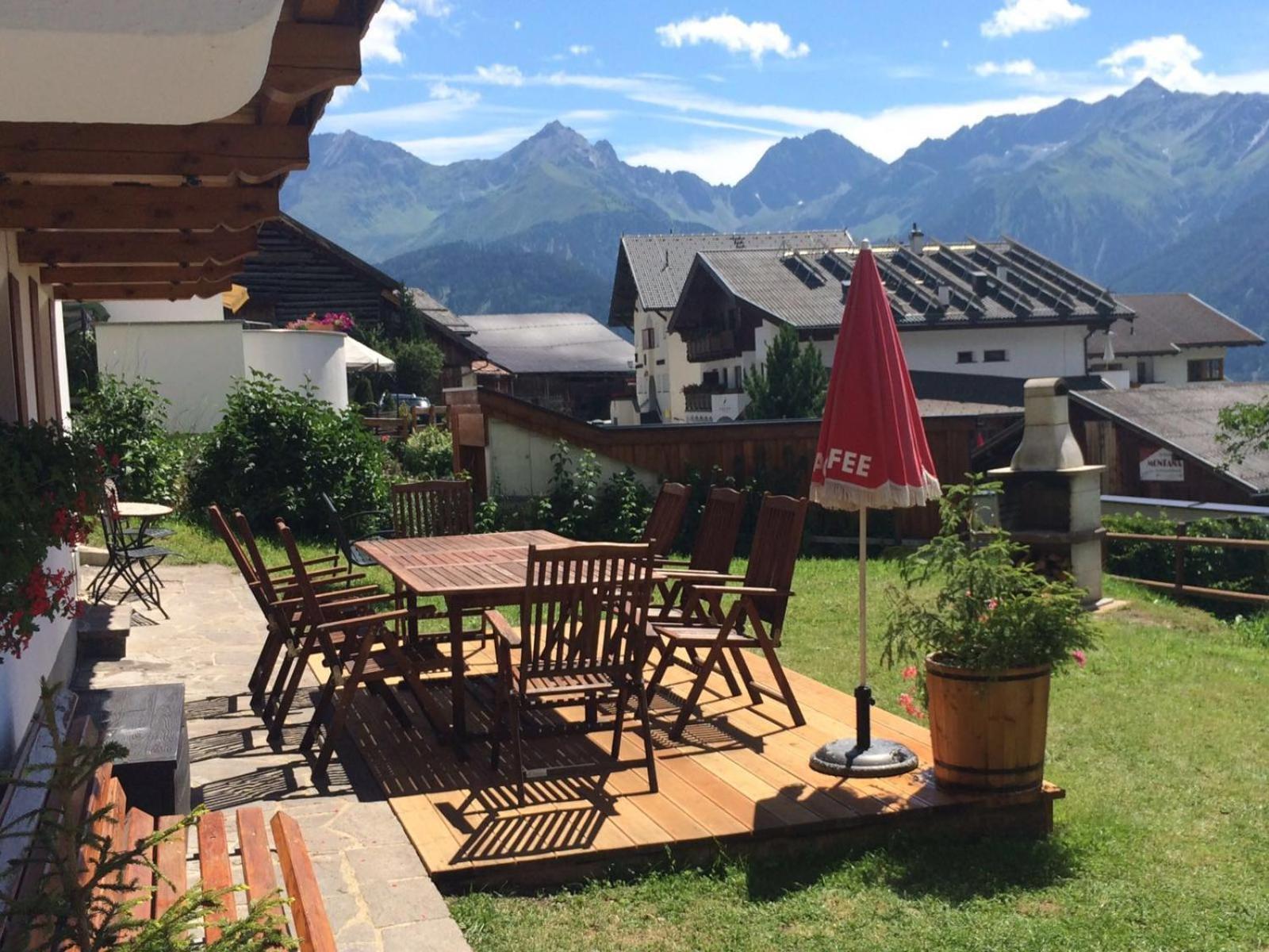 Haus Schoenjochl By Chatel Reizen Hotel Fiss Exterior photo