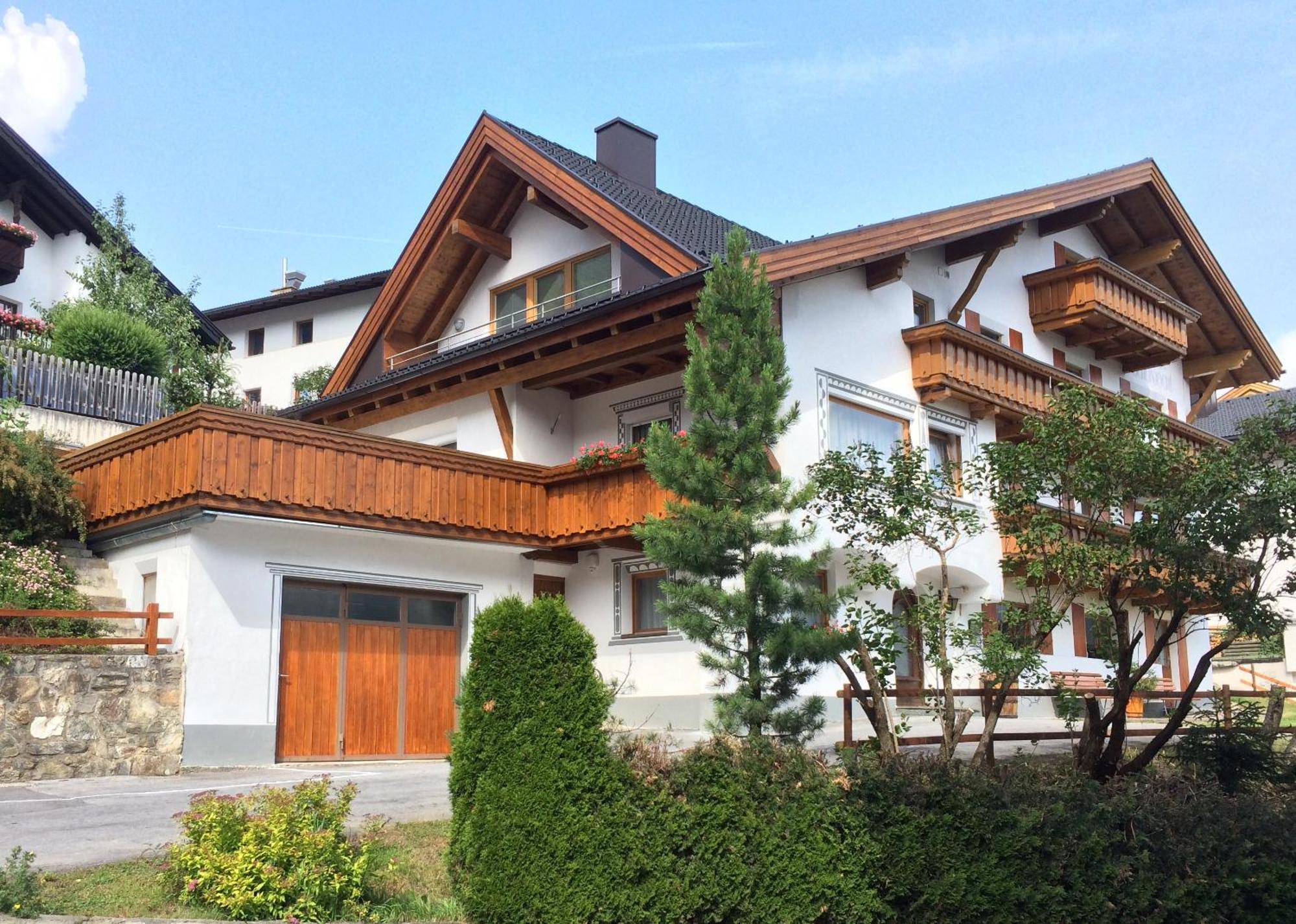 Haus Schoenjochl By Chatel Reizen Hotel Fiss Exterior photo